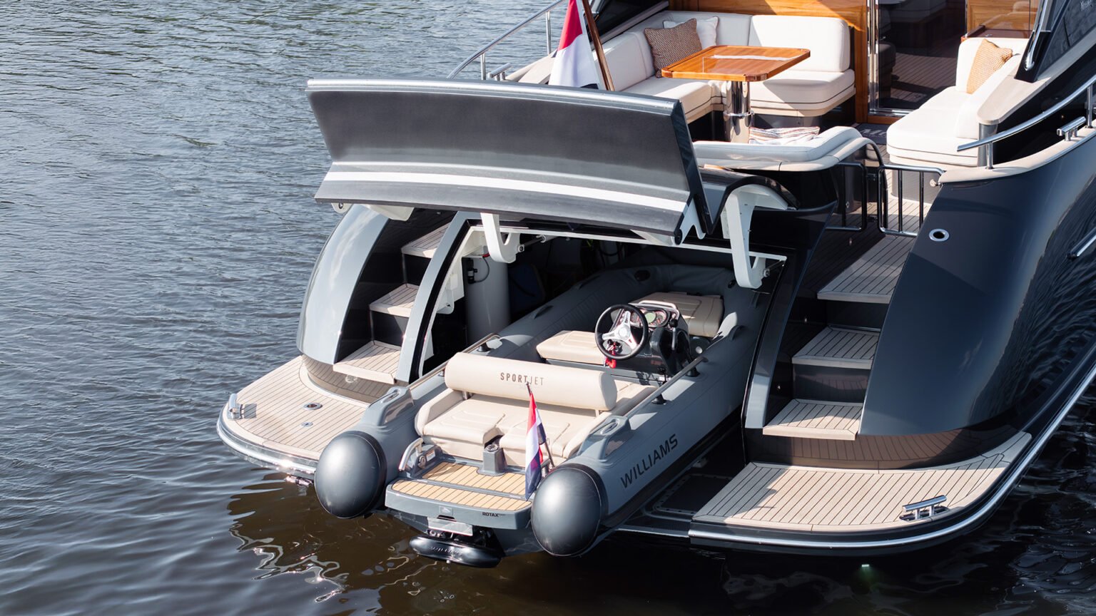 RubenGriffioen_Goldwood-seatrials_MulderShipyard_DJI_0005_01