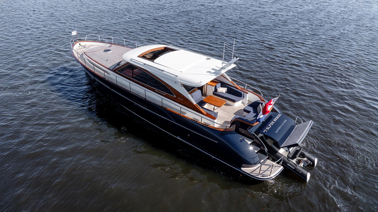 RubenGriffioen_TElfdeGebod_MulderShipyard_DJI_0031