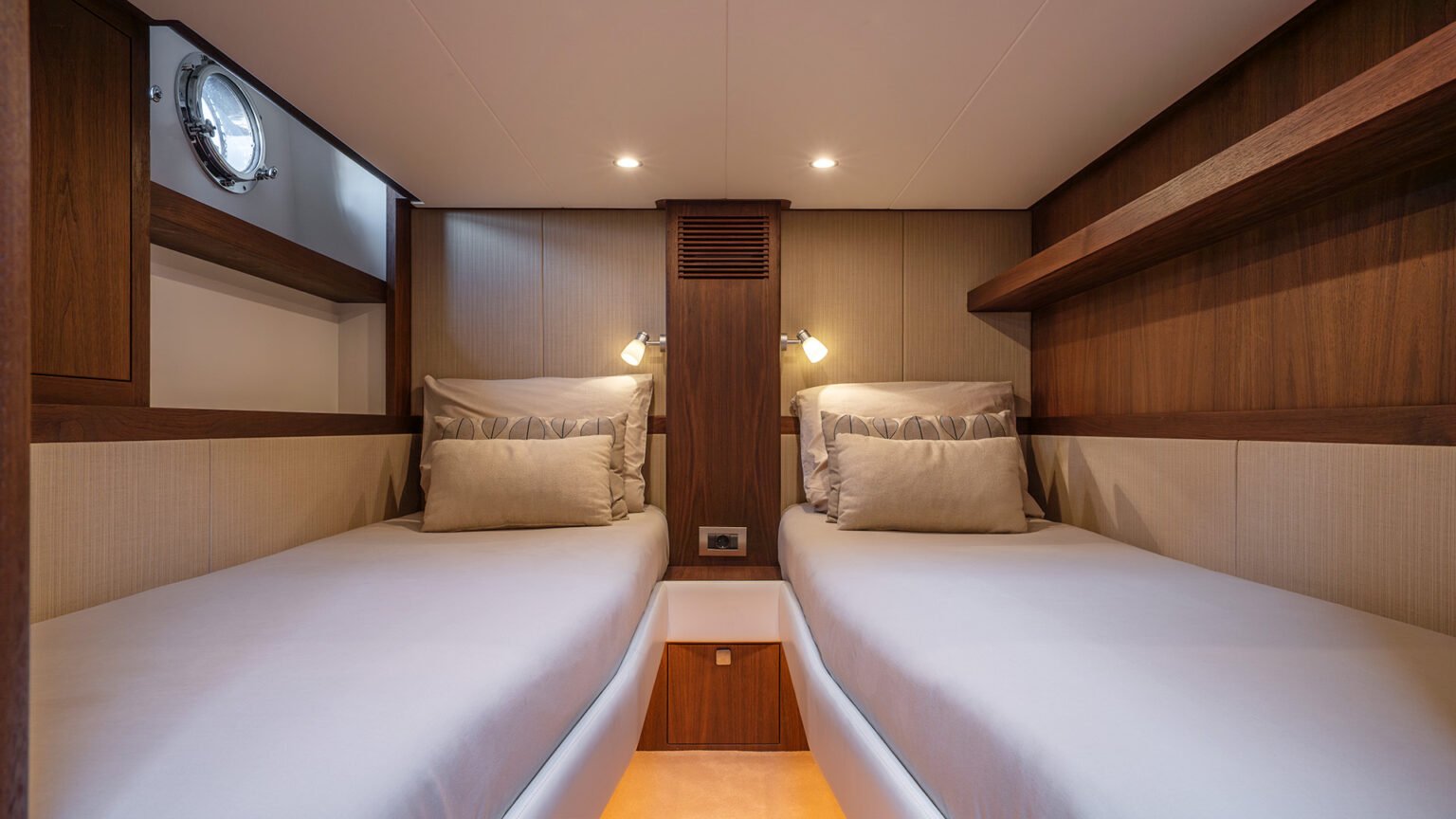 RubenGriffioen_TElfdeGebod_MulderShipyard_RJG01496