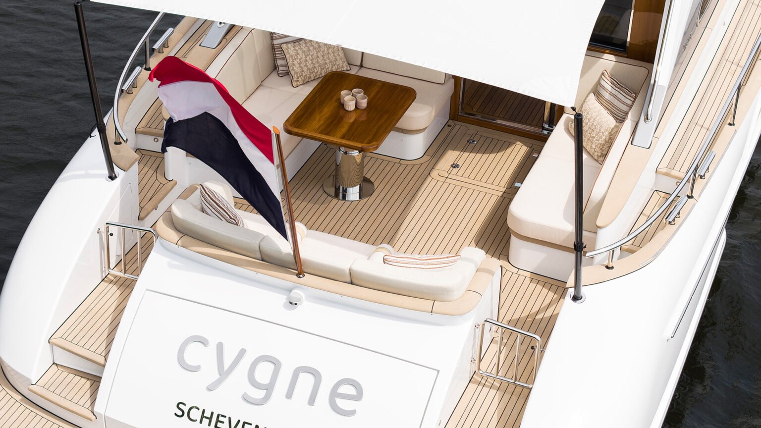 RubenGriffioen_Cygne-exterior_MulderShipyard_DJI_0004