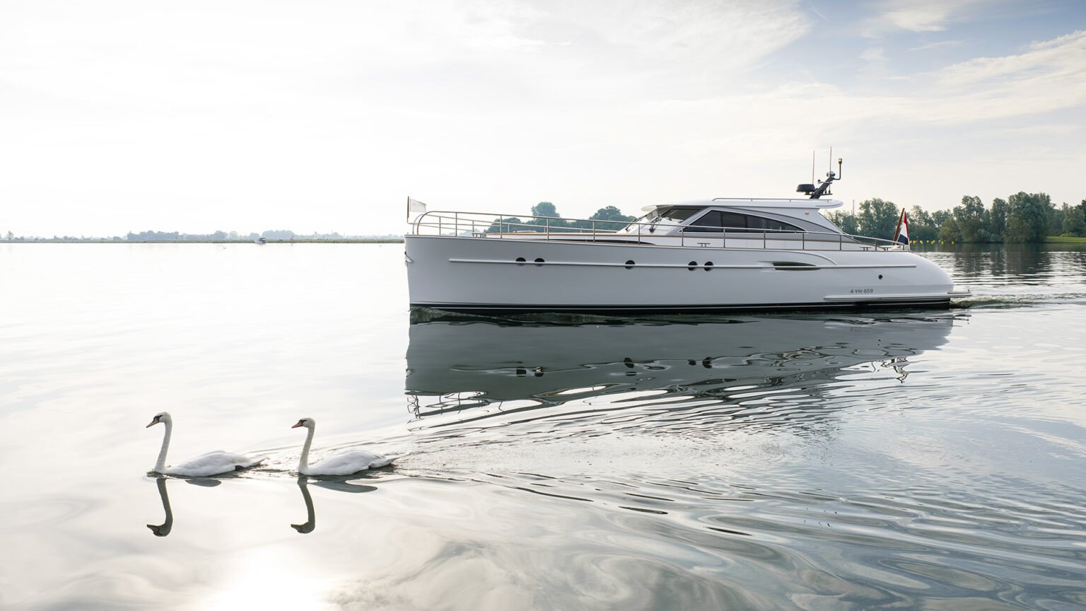 RubenGriffioen_Cygne-exterior_MulderShipyard_DJI_0030