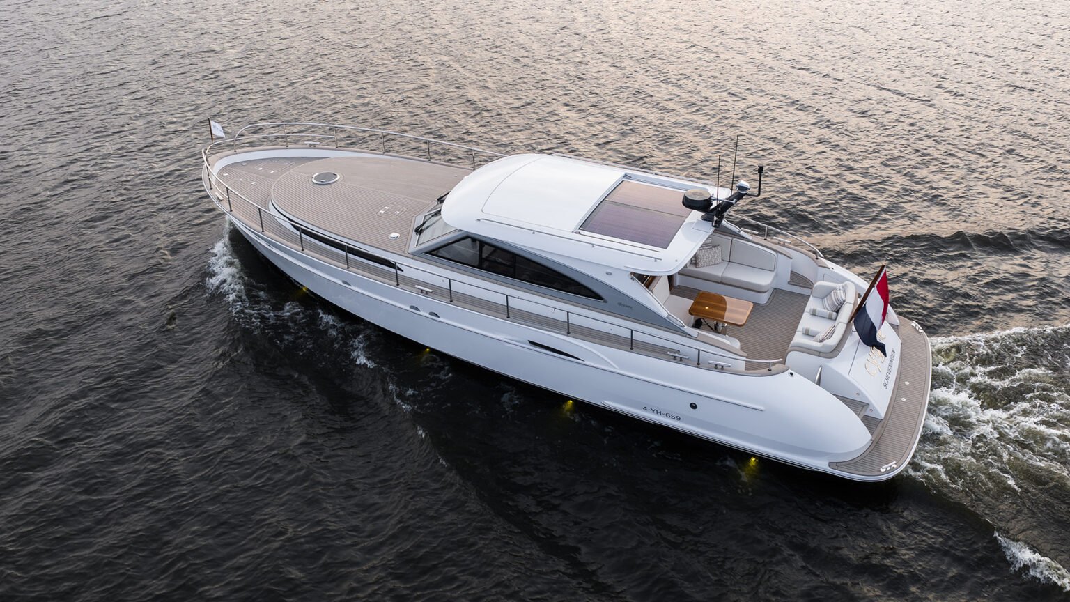 RubenGriffioen_Cygne-exterior_MulderShipyard_DJI_0033_01