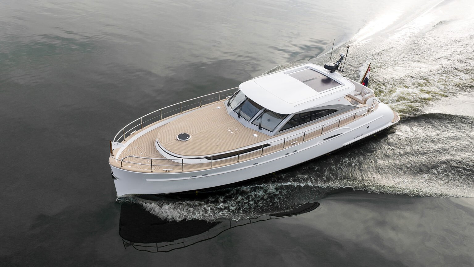 RubenGriffioen_Cygne-exterior_MulderShipyard_DJI_0054