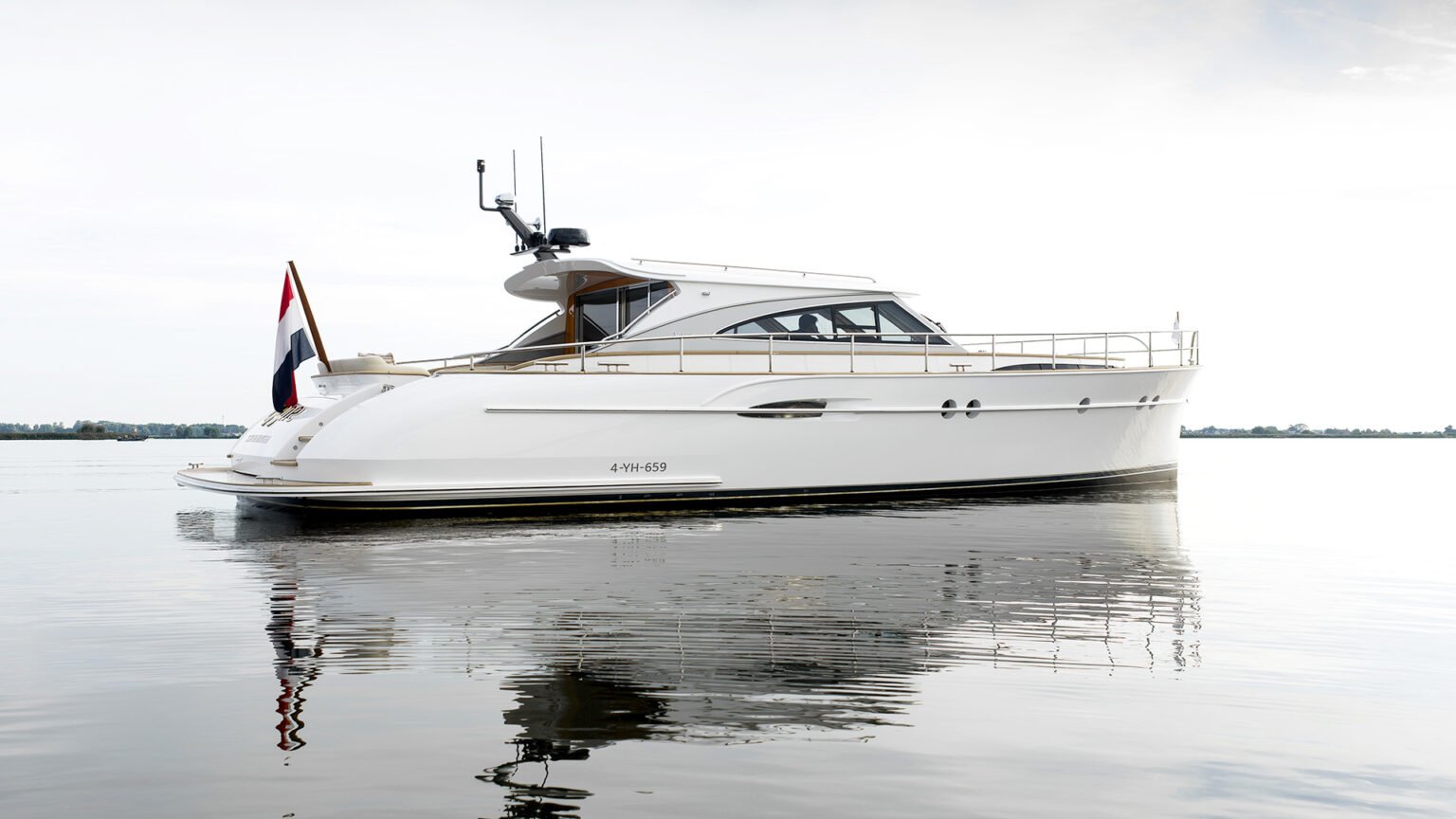 RubenGriffioen_Cygne-exterior_MulderShipyard_DJI_0143