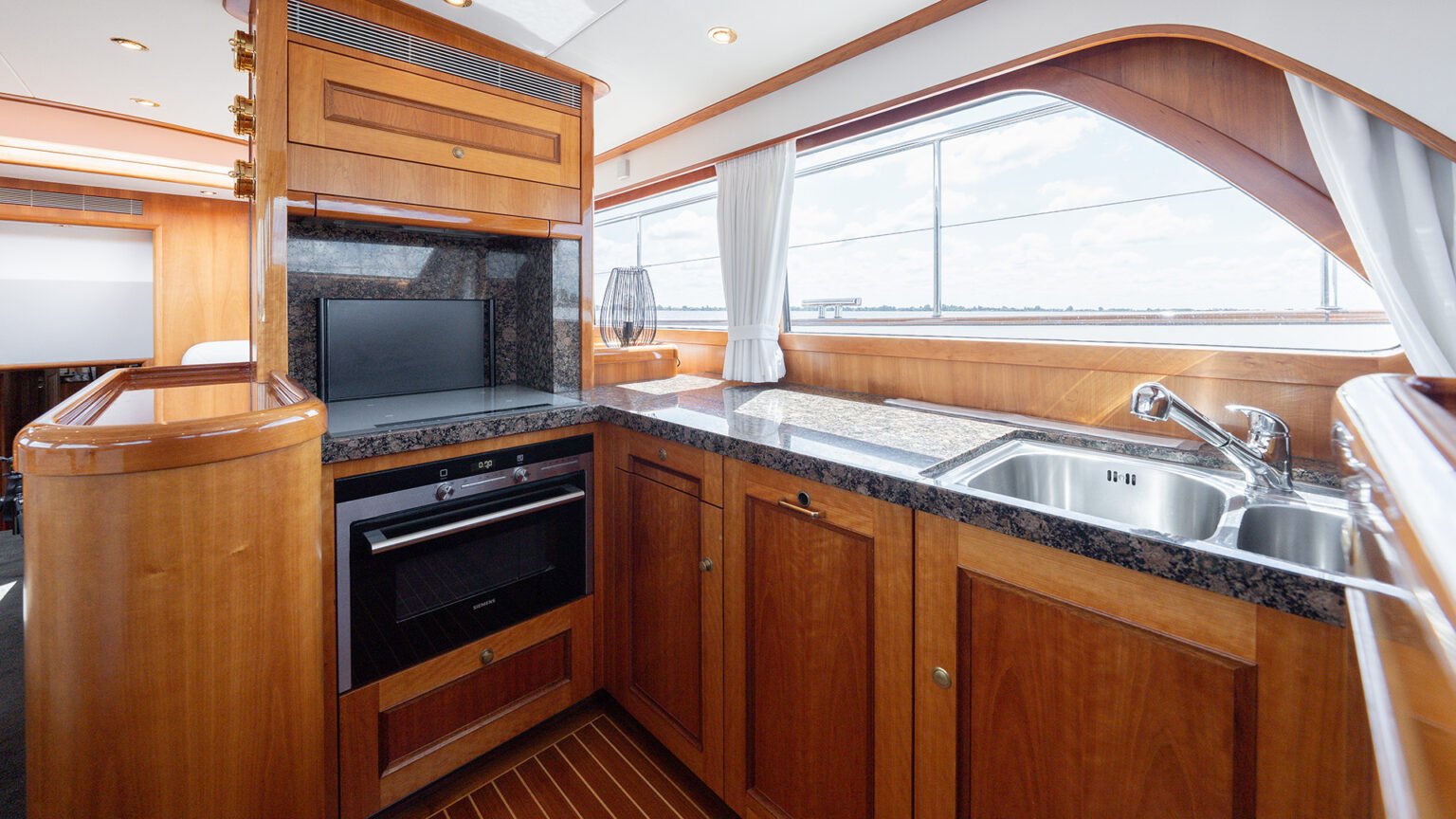 RubenGriffioen_NJOY-interior_MulderShipyard_RJG04664