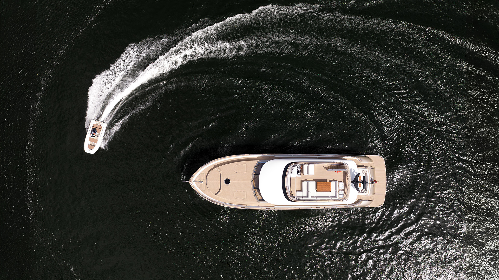 RubenGriffioen_Aurora-exterior_MulderShipyard_DJI_0042