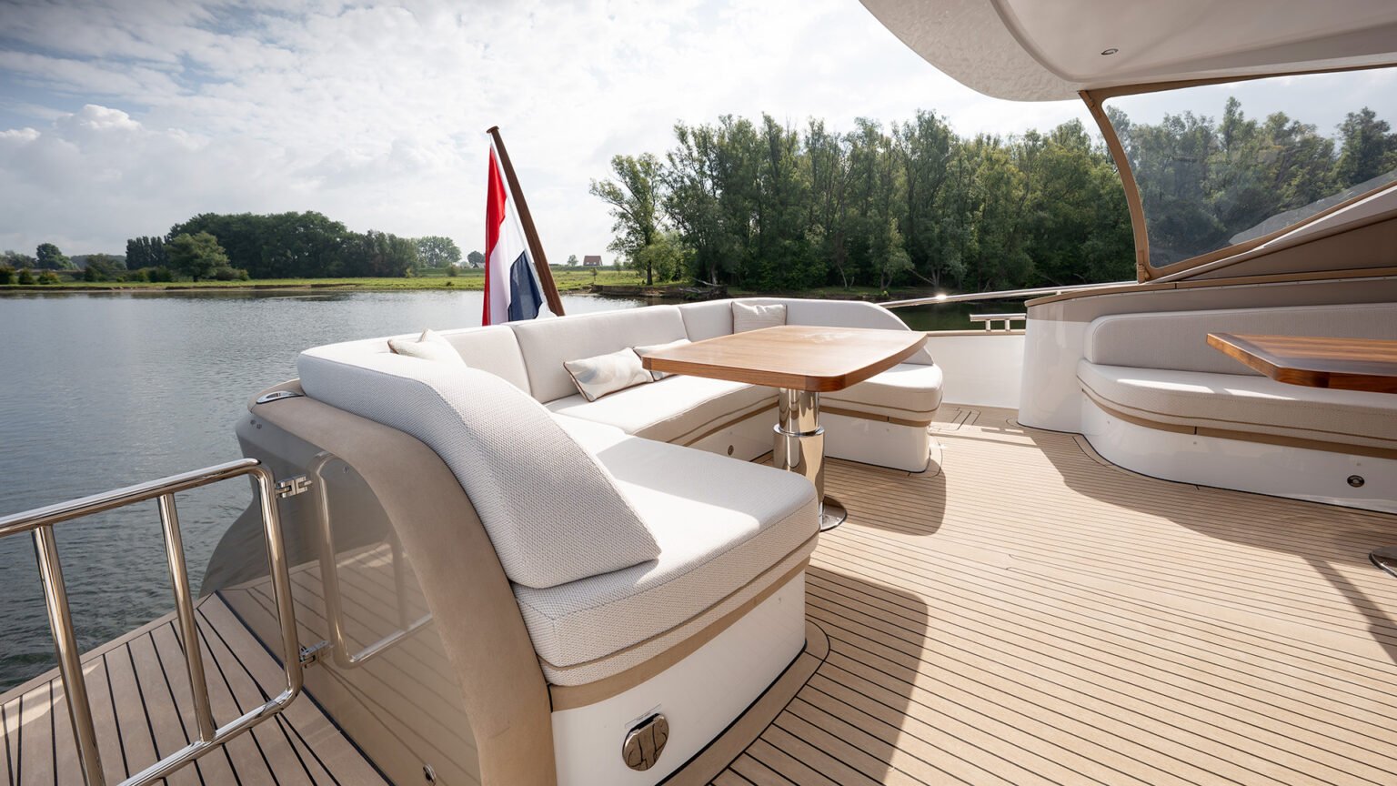 RubenGriffioen_Aurora-exterior_MulderShipyard_RJG05319