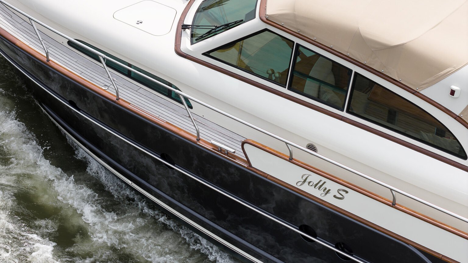 RubenGriffioen_JollyS-exterior_MulderShipyard_DJI_0069