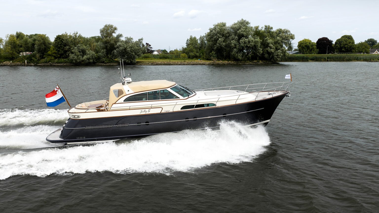 RubenGriffioen_JollyS-exterior_MulderShipyard_DJI_0127