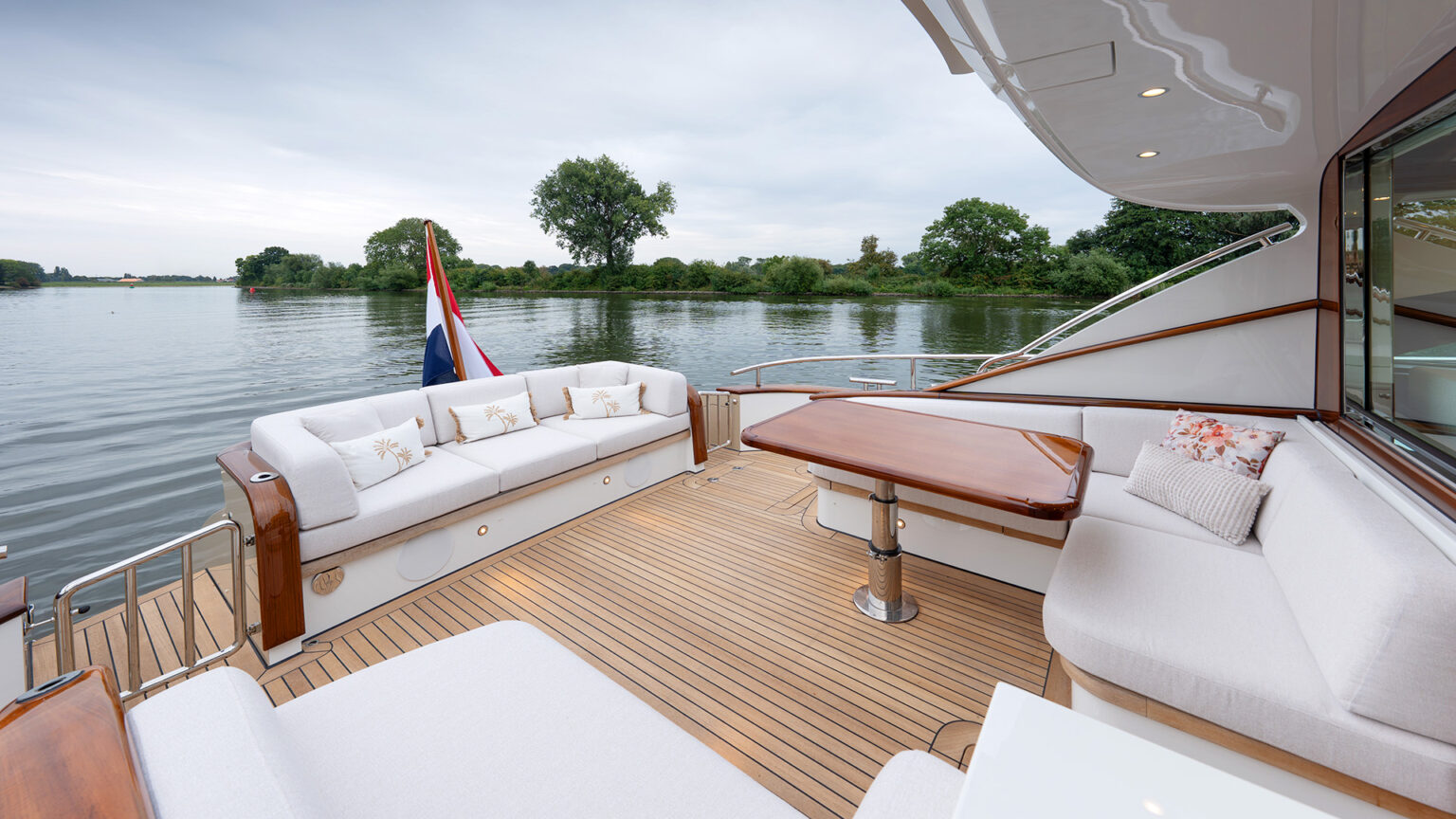 Partout-exterior_MulderShipyard_RJG05572