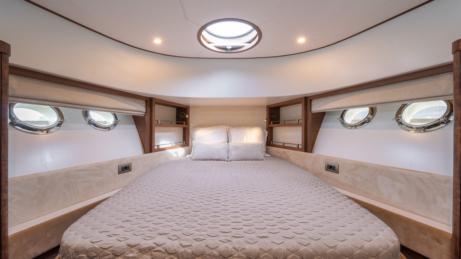 Partout-interior_MulderShipyard_RJG05539