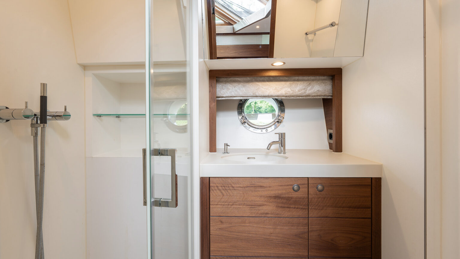 Partout-interior_MulderShipyard_RJG05557