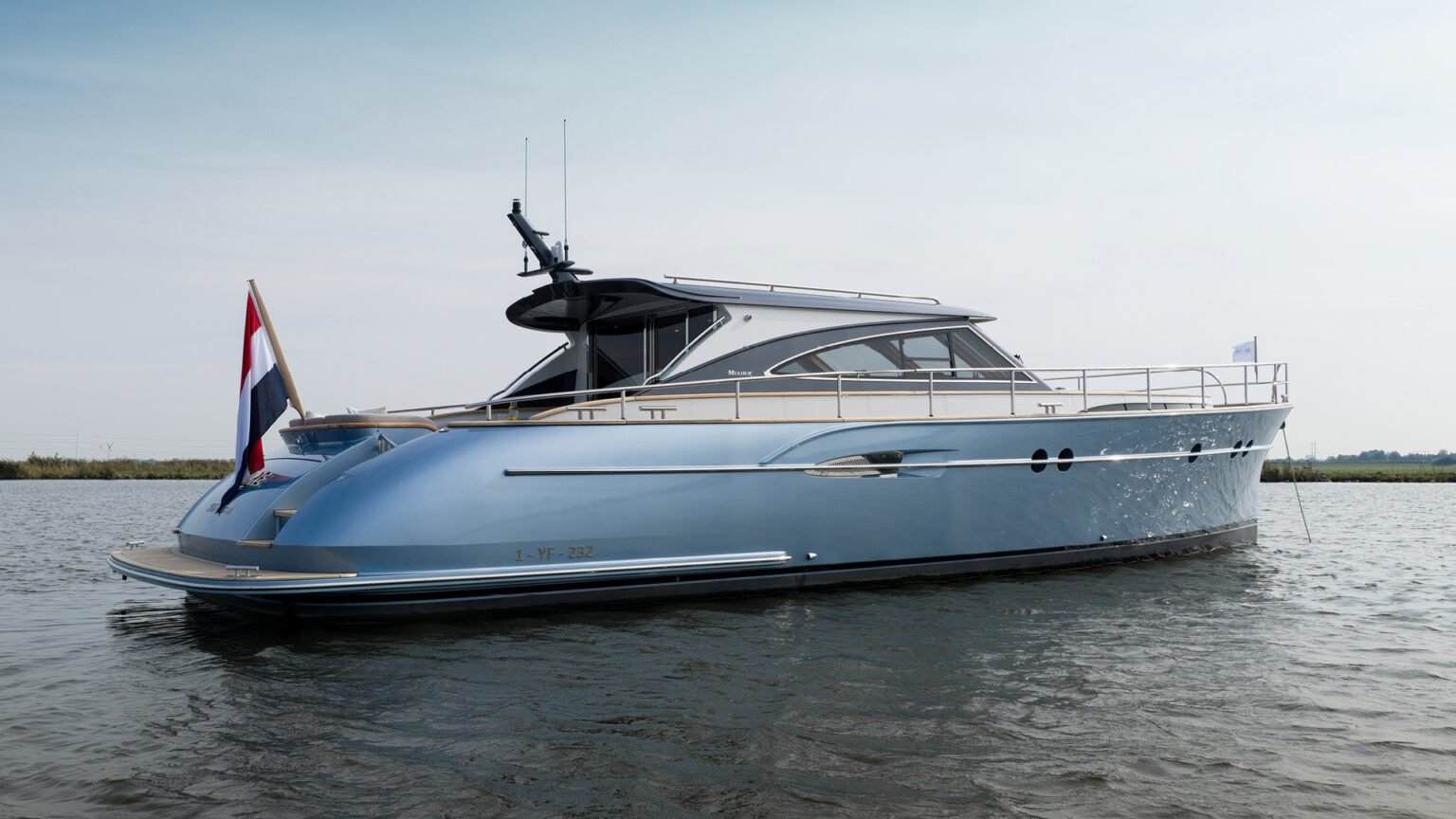 MUL25072-BN0128-AZURE3