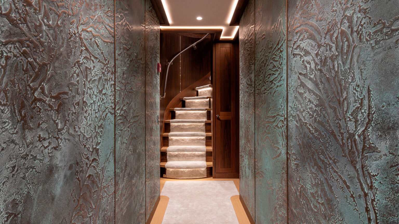 Mulder-ThirtySix-BN139-Q43-int (14)