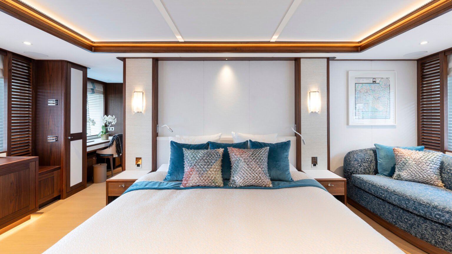 Mulder-ThirtySix-BN139-Q43-int (17)