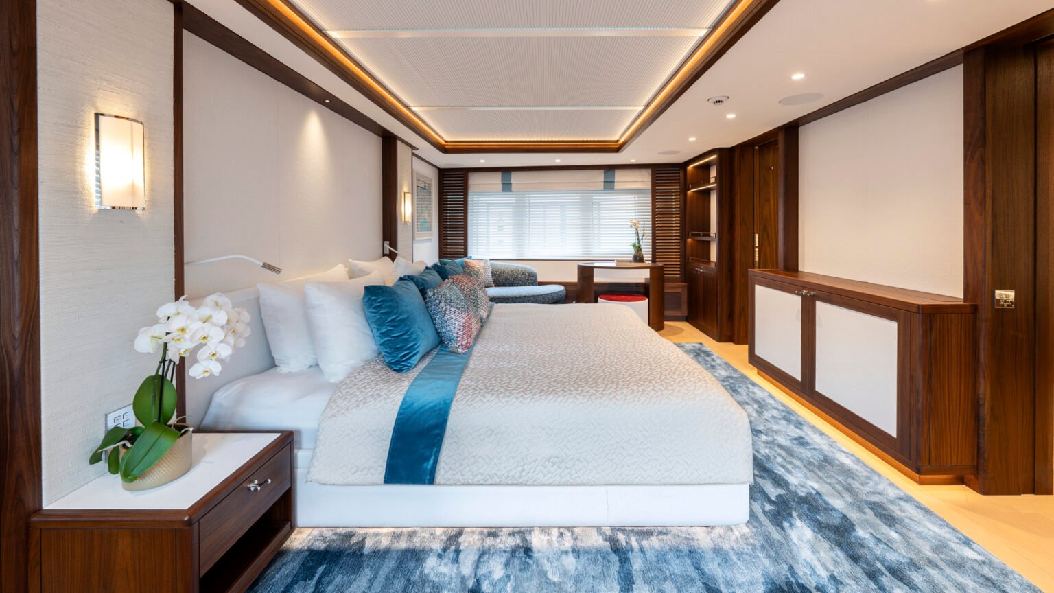 Mulder-ThirtySix-BN139-Q43-int (18)