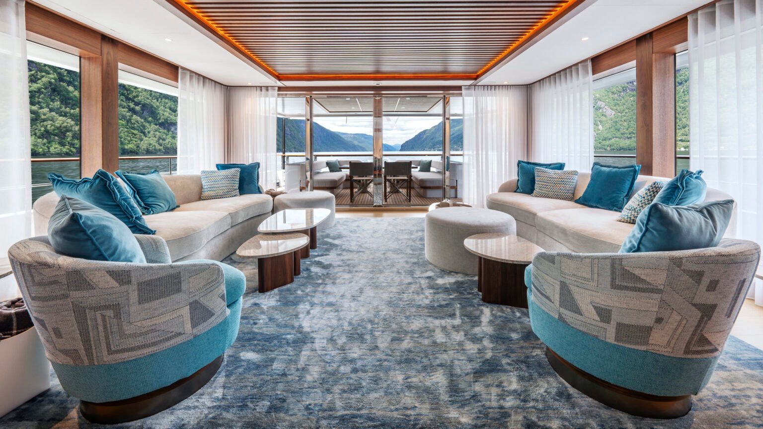 Mulder-ThirtySix-BN139-Q43-int (24)