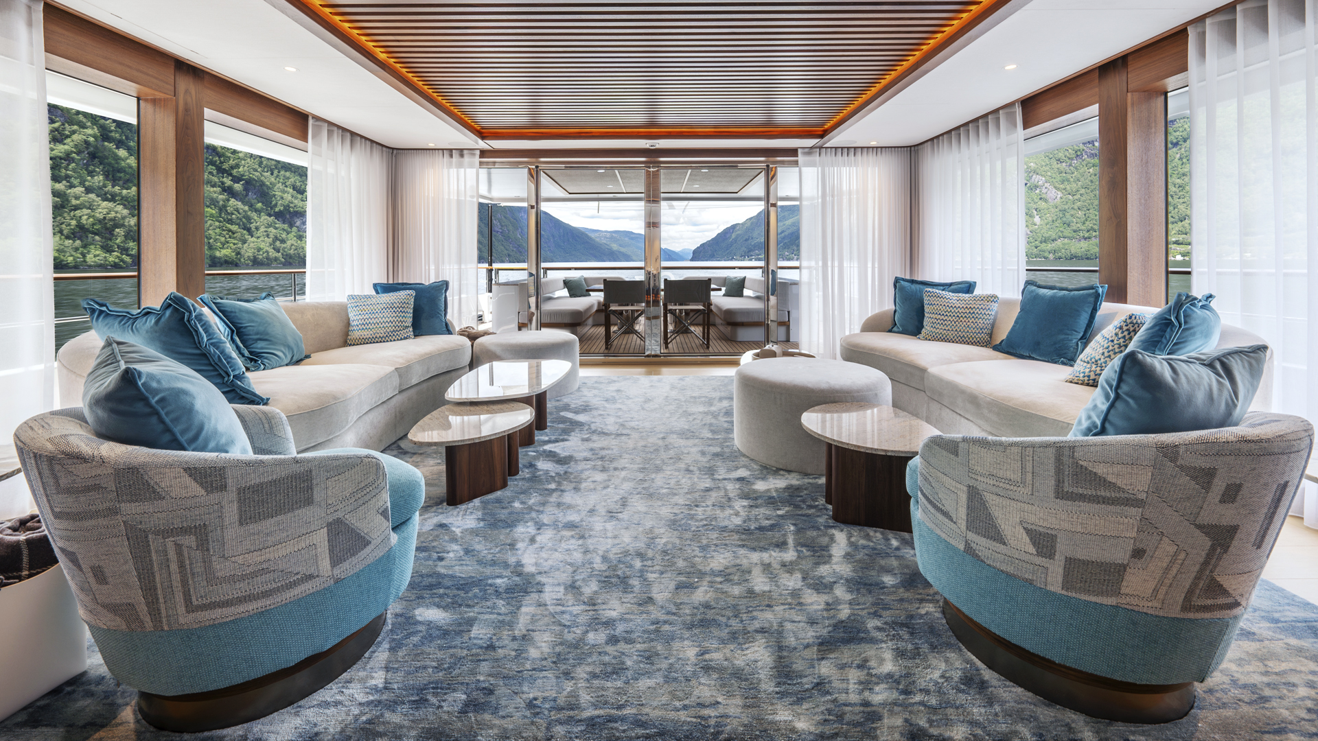 Mulder-ThirtySix-BN139-Q43-int (24)