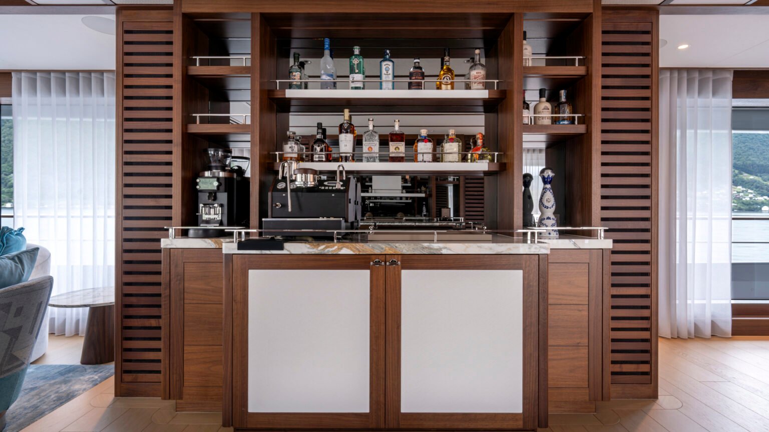 Mulder-ThirtySix-BN139-Q43-int (26)