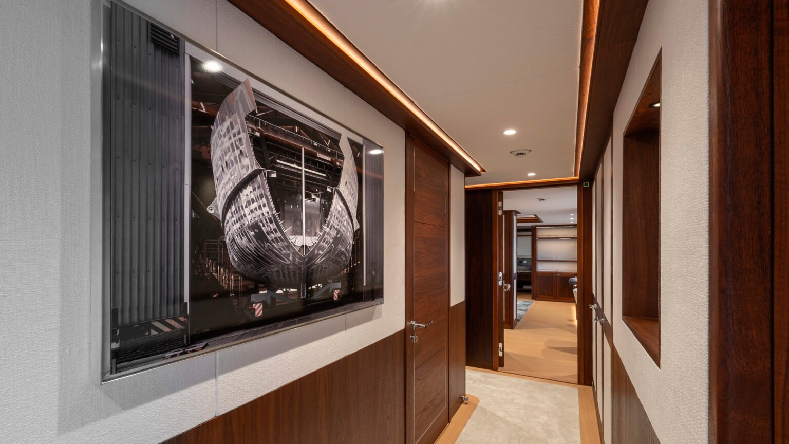 Mulder-ThirtySix-BN139-Q43-int (30)