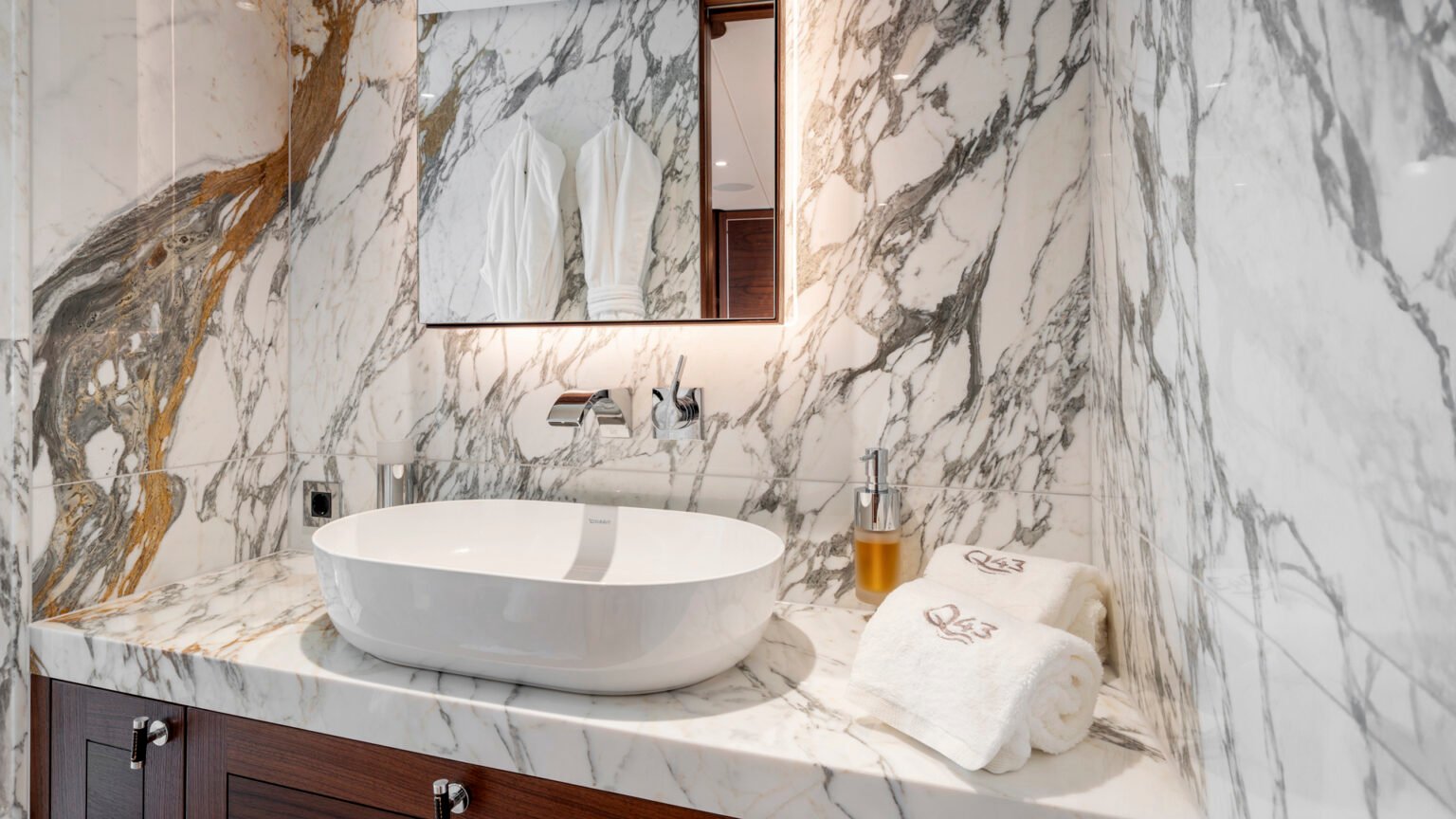 Mulder-ThirtySix-BN139-Q43-int (4)