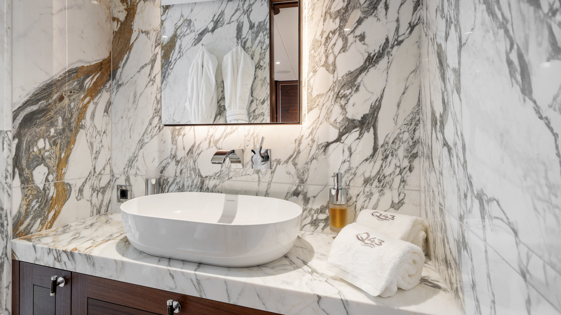 Mulder-ThirtySix-BN139-Q43-int (4)